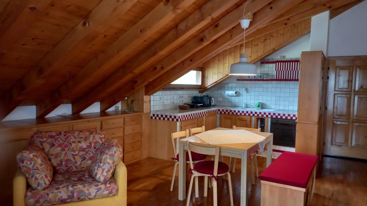 Deliziosa Mansarda Con Vista Dolomiti Lägenhet San Vito di Cadore Exteriör bild