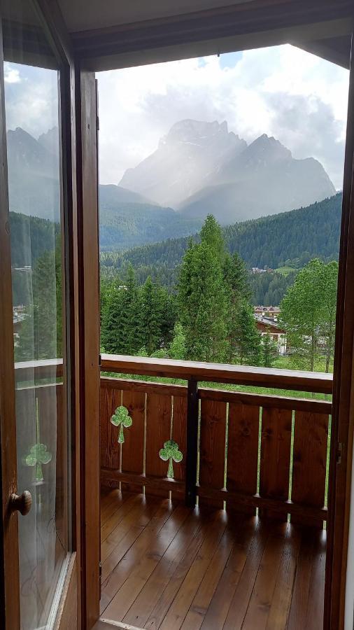 Deliziosa Mansarda Con Vista Dolomiti Lägenhet San Vito di Cadore Exteriör bild