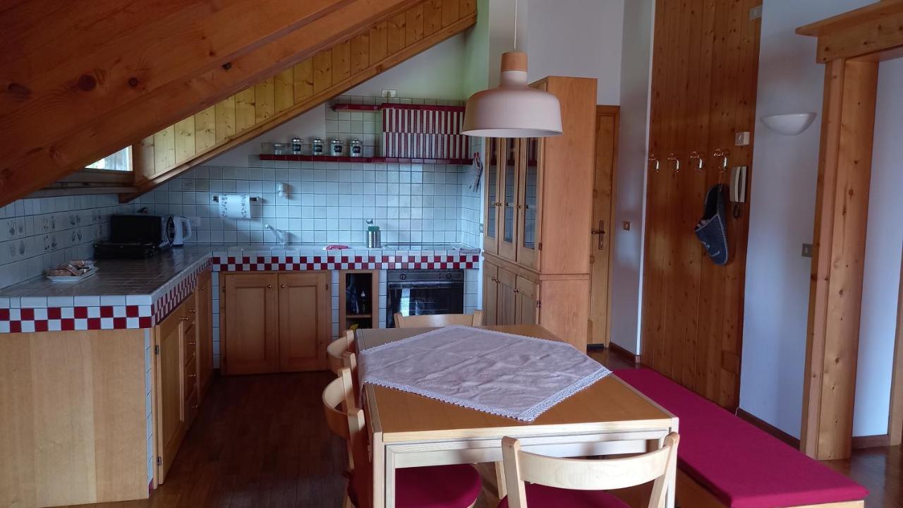 Deliziosa Mansarda Con Vista Dolomiti Lägenhet San Vito di Cadore Exteriör bild